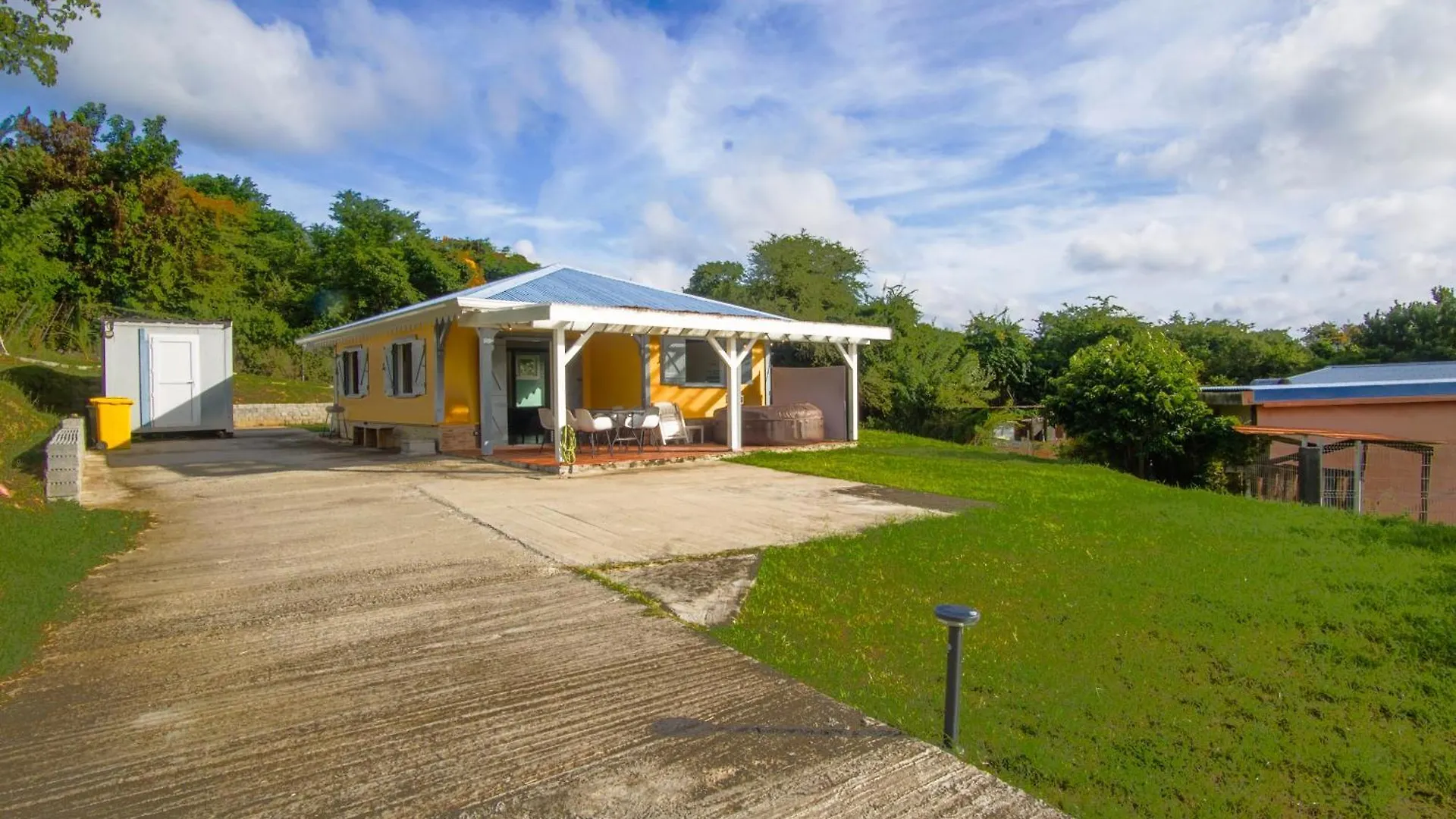 Bungalow Avec Jacuzzi Et Evenements Autorises Sainte-Anne 0*,  Martinique