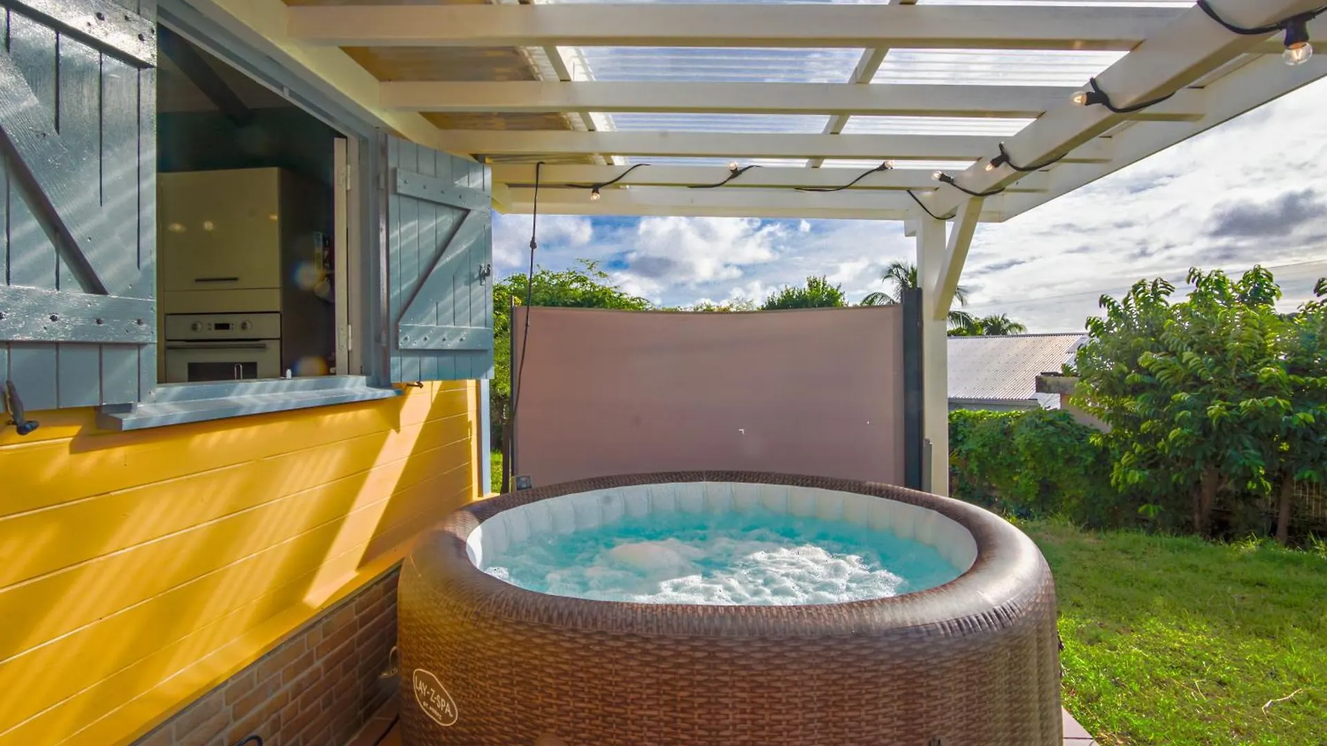 Vakantiehuis Bungalow Avec Jacuzzi Et Evenements Autorises Sainte-Anne Martinique